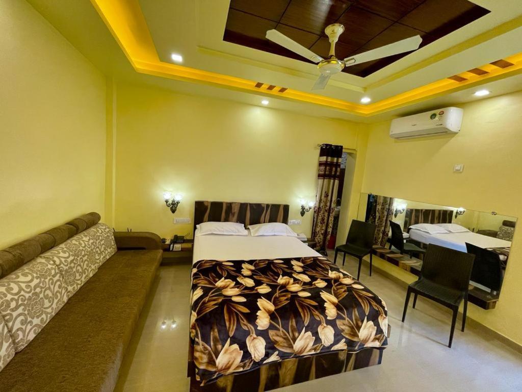 Hotel Saptarang Residency Panhala Экстерьер фото