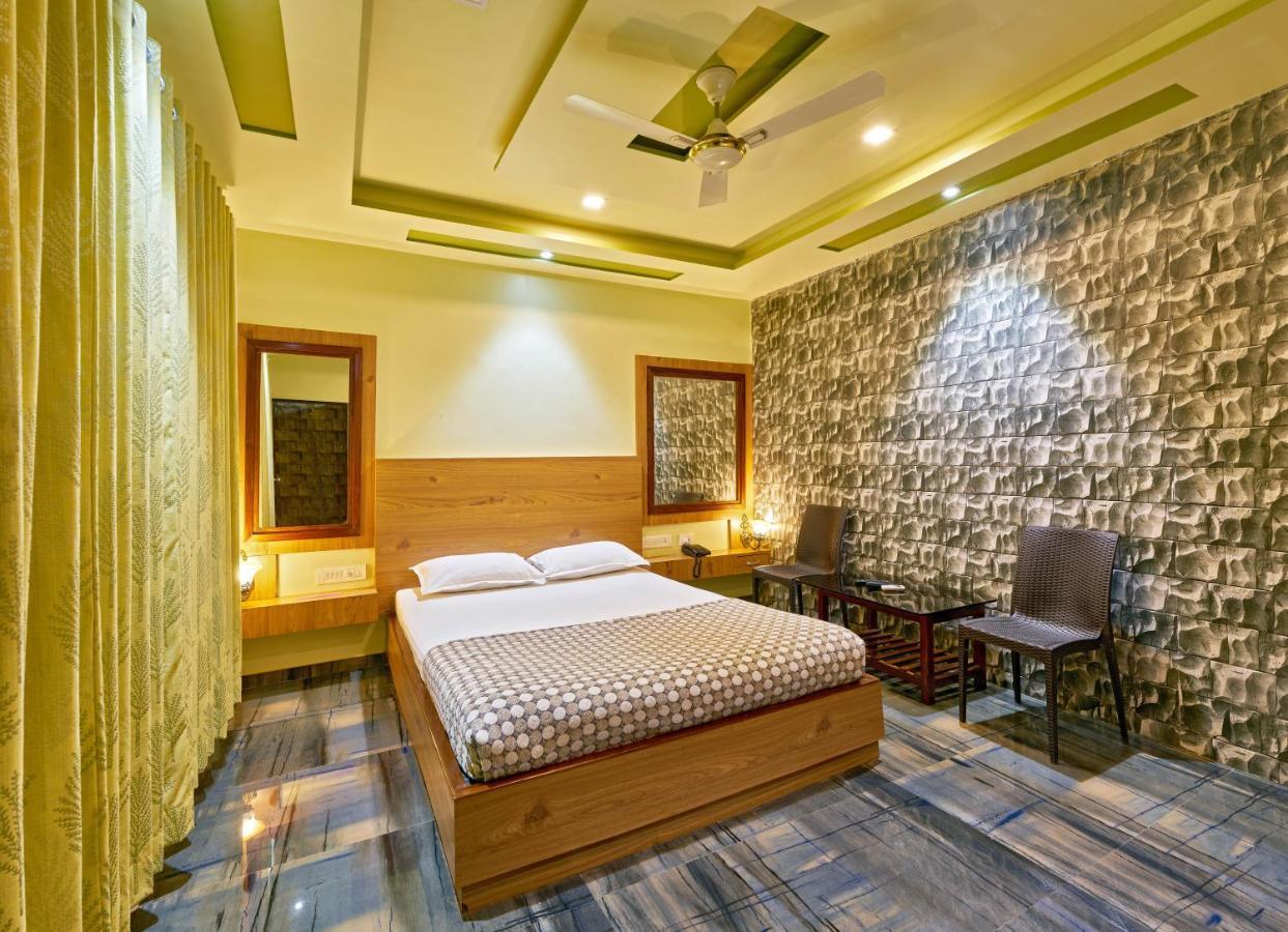Hotel Saptarang Residency Panhala Экстерьер фото