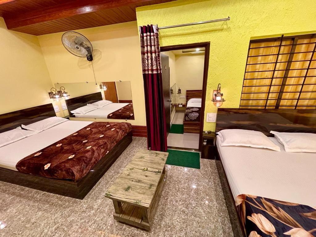 Hotel Saptarang Residency Panhala Экстерьер фото