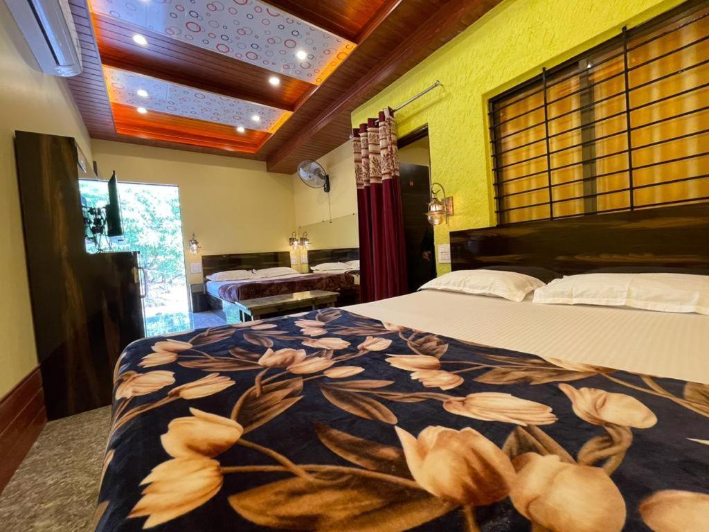 Hotel Saptarang Residency Panhala Экстерьер фото