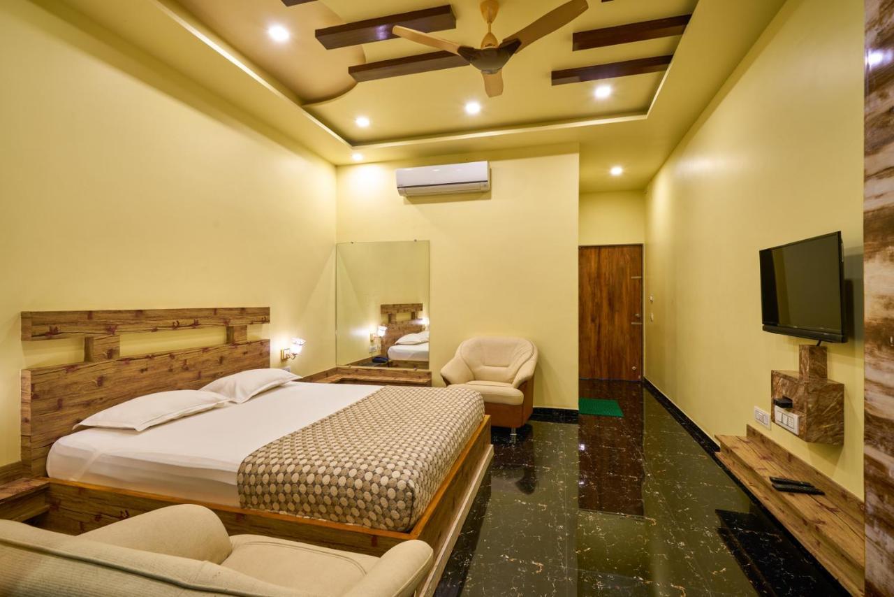 Hotel Saptarang Residency Panhala Экстерьер фото
