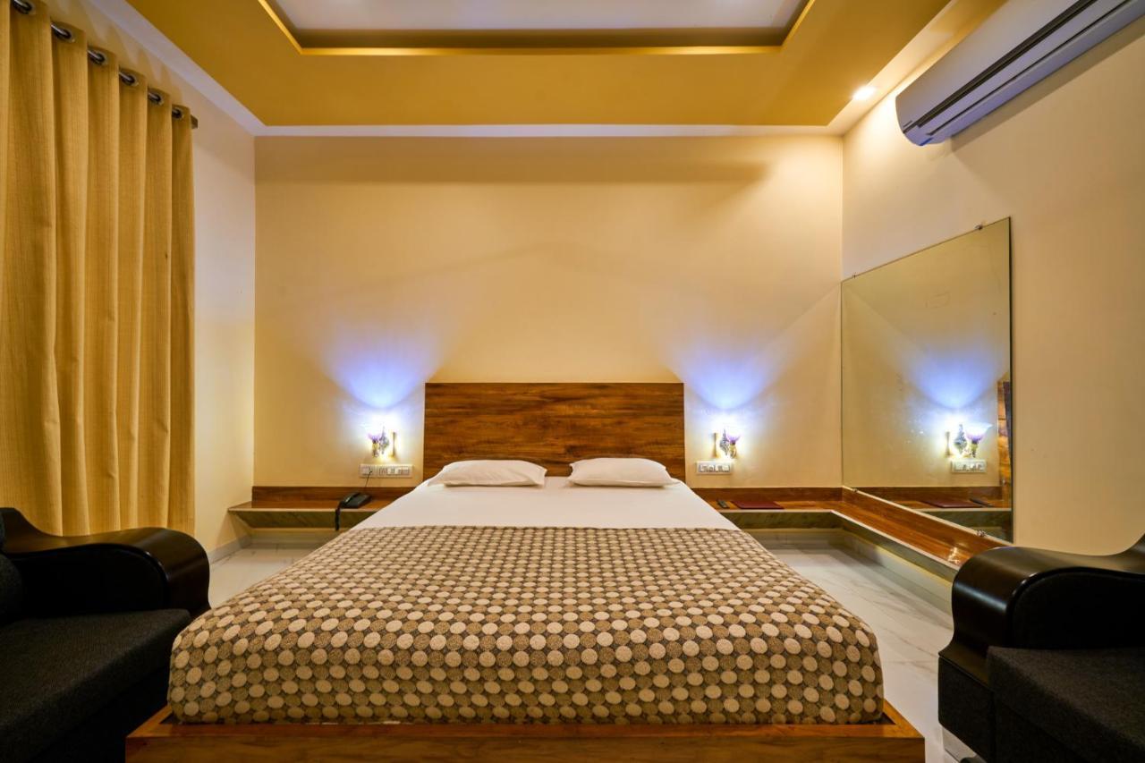 Hotel Saptarang Residency Panhala Экстерьер фото