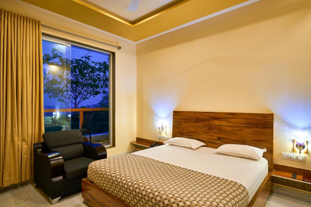 Hotel Saptarang Residency Panhala Экстерьер фото